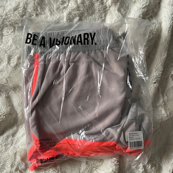 Gymshark Sprint Running Short Size M NWT - Picture 2 of 6